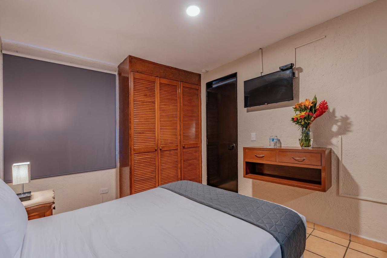 Hotel Brisas 5A Av, ปลายาเดลการ์เมน ภายนอก รูปภาพ